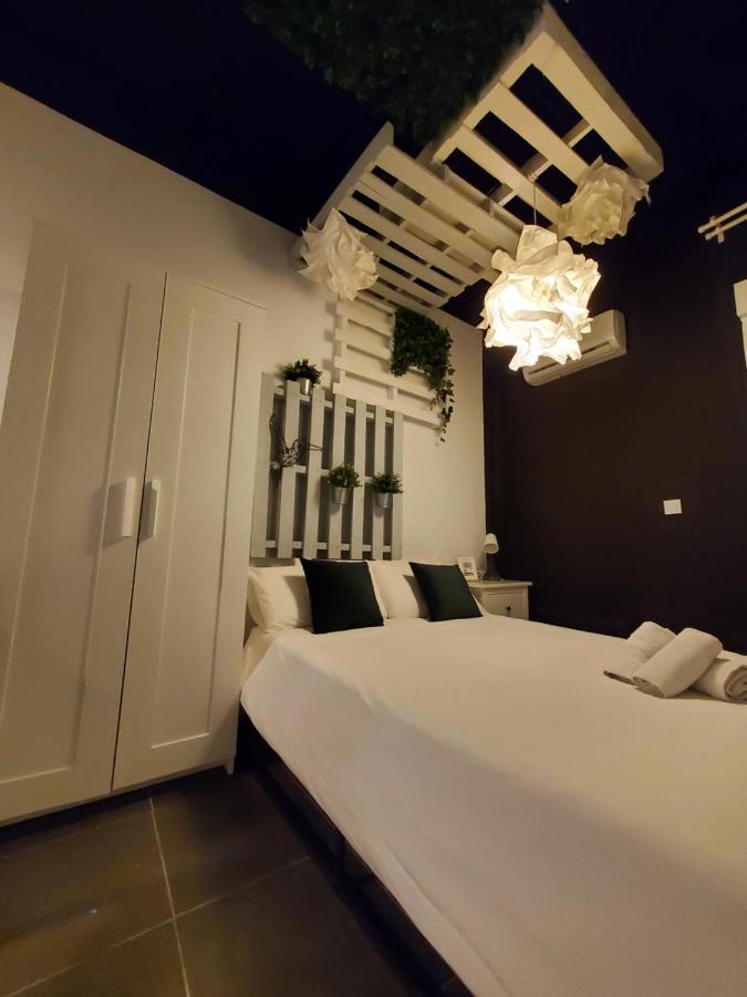 Small And Cozy Rooms - G Valensiya Dış mekan fotoğraf