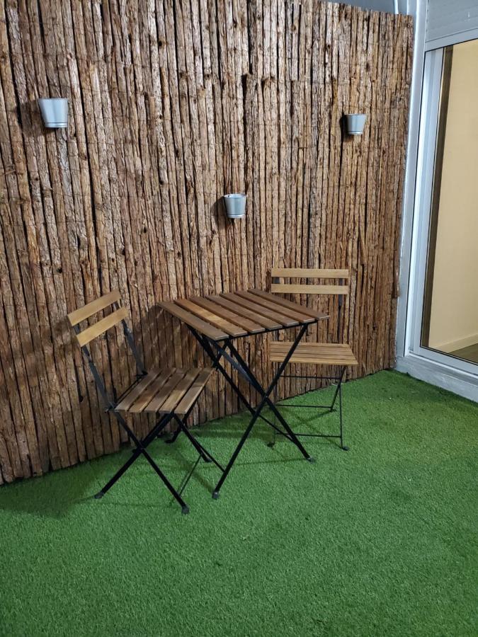 Small And Cozy Rooms - G Valensiya Dış mekan fotoğraf