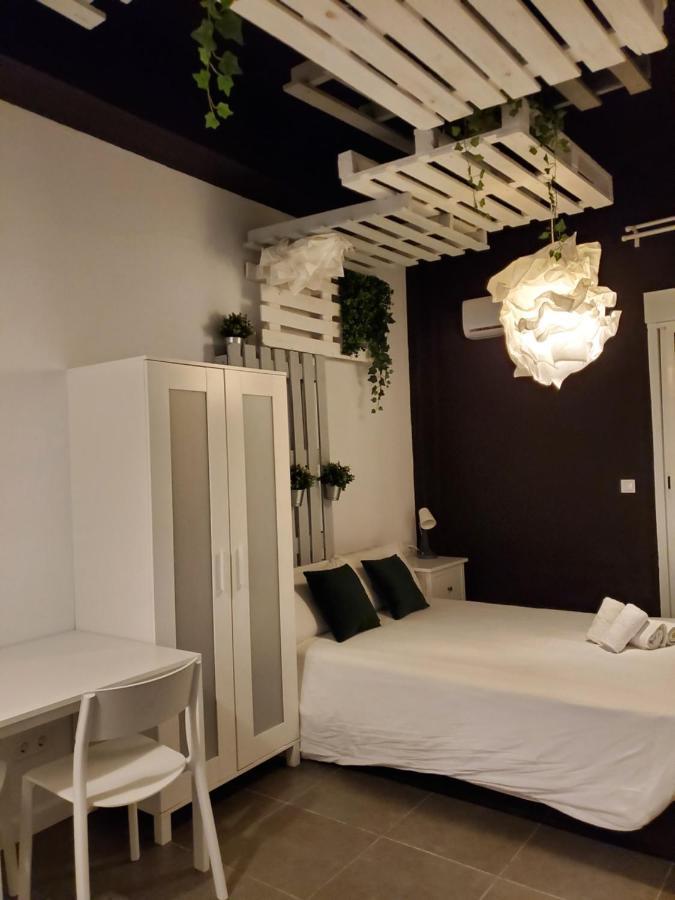 Small And Cozy Rooms - G Valensiya Dış mekan fotoğraf
